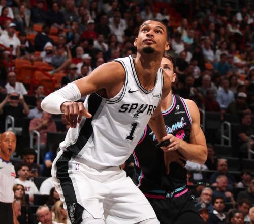 巴黎赛果解,纳塞尔主席,与莱昂纳多,天下足球,足球博彩,足球赛事投注,体育平台,足球赛事,在线足球博彩