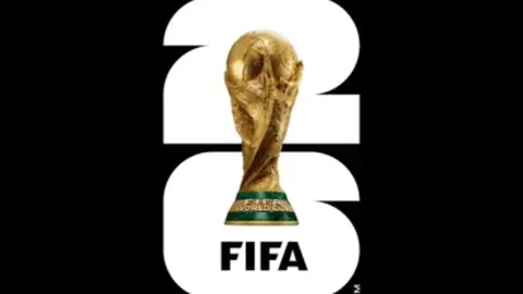 詹姆斯穿23号球衣致敬乔丹，签耐克7年9000万大合同