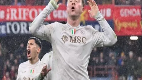 施羅德獲克拉克斯頓高度評價：經驗豐富老將控球，隊友默契逐漸提升