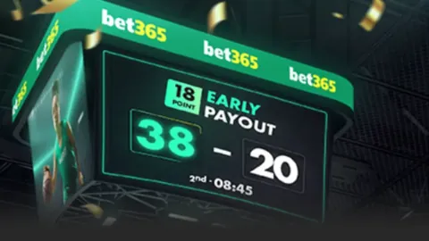 皇马连续两轮败北，与巴萨差距扩大至4分专家分析：皇马争冠形势